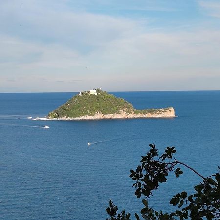 Appartamento Vista Mare Albenga Luaran gambar