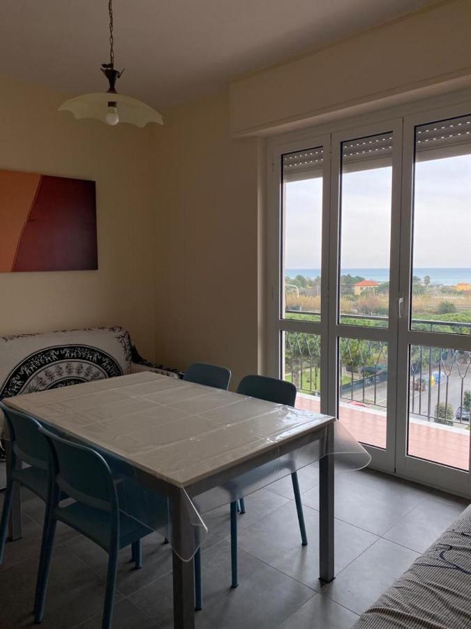 Appartamento Vista Mare Albenga Luaran gambar
