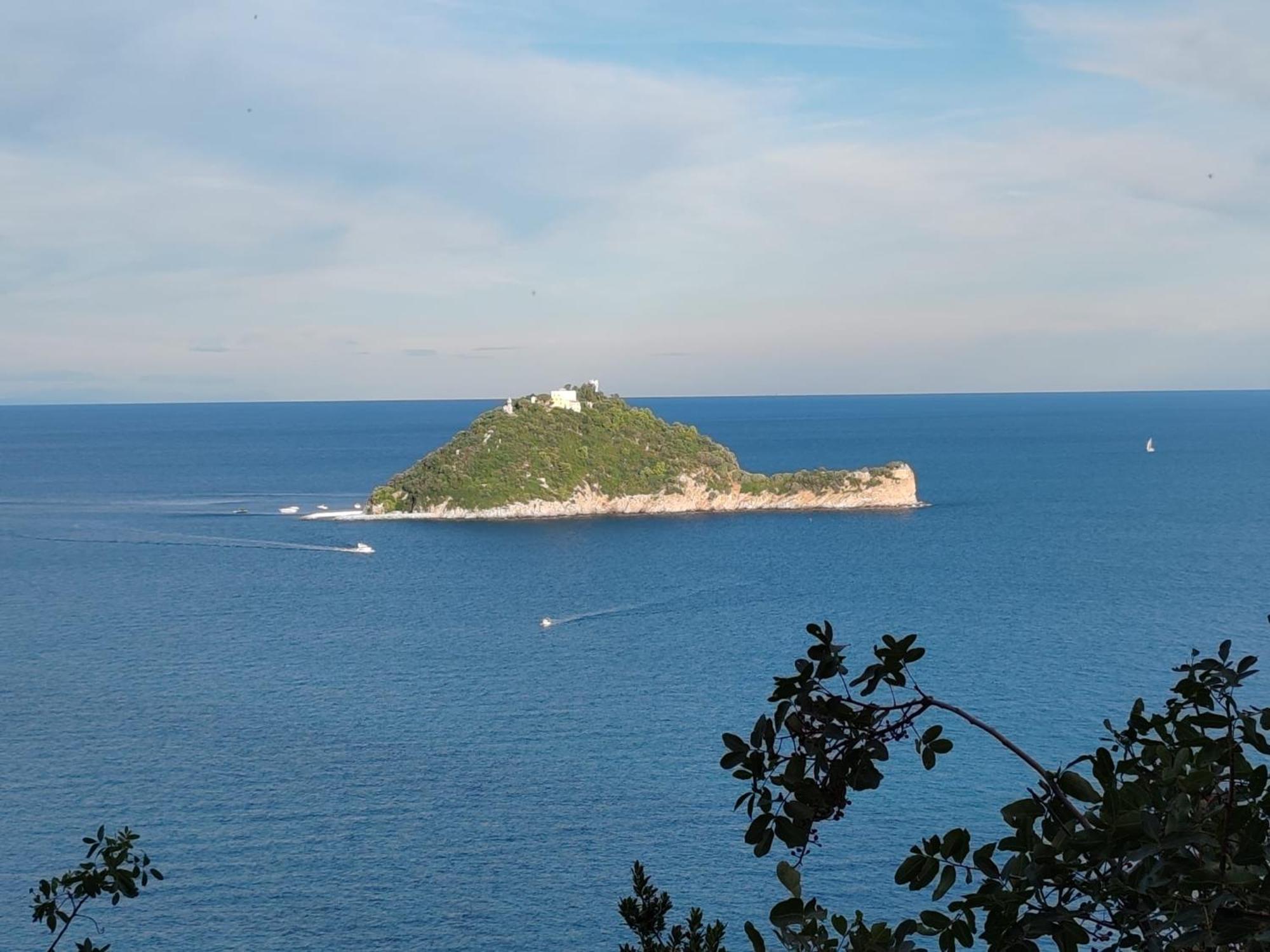 Appartamento Vista Mare Albenga Luaran gambar