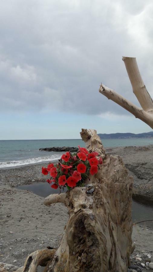 Appartamento Vista Mare Albenga Luaran gambar