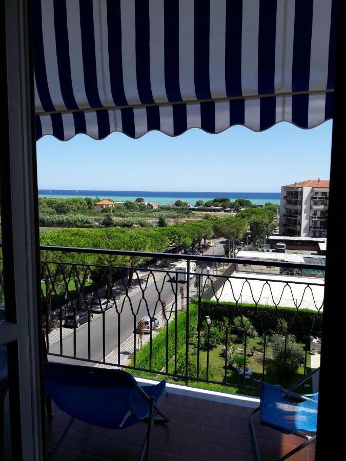 Appartamento Vista Mare Albenga Luaran gambar