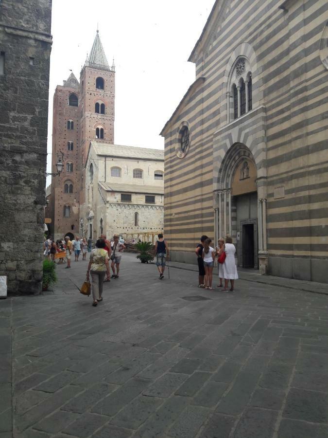 Appartamento Vista Mare Albenga Luaran gambar