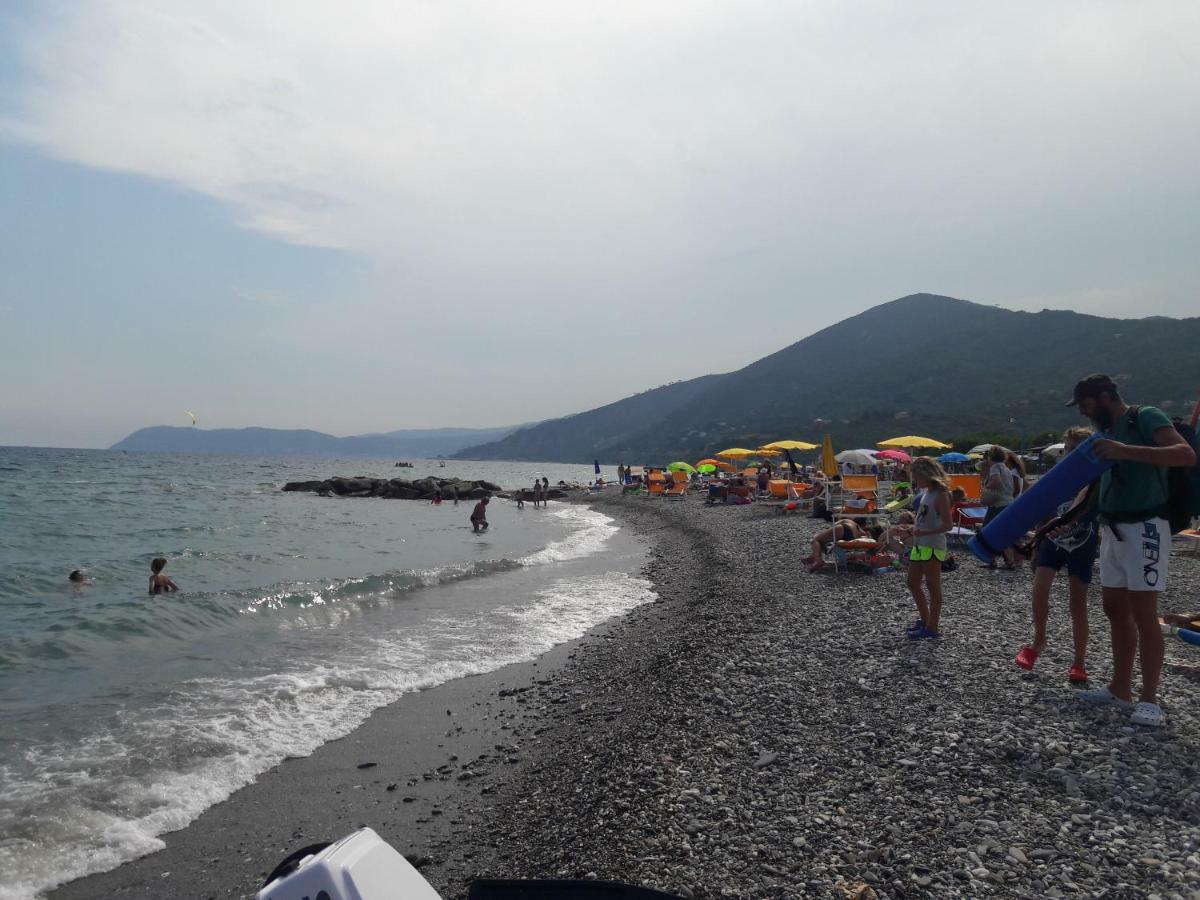 Appartamento Vista Mare Albenga Luaran gambar