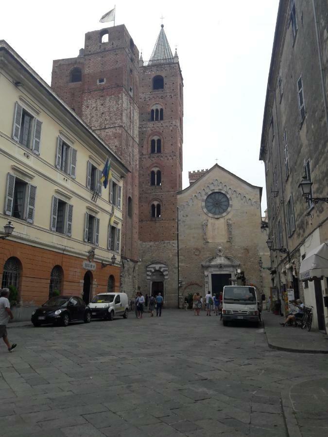 Appartamento Vista Mare Albenga Luaran gambar