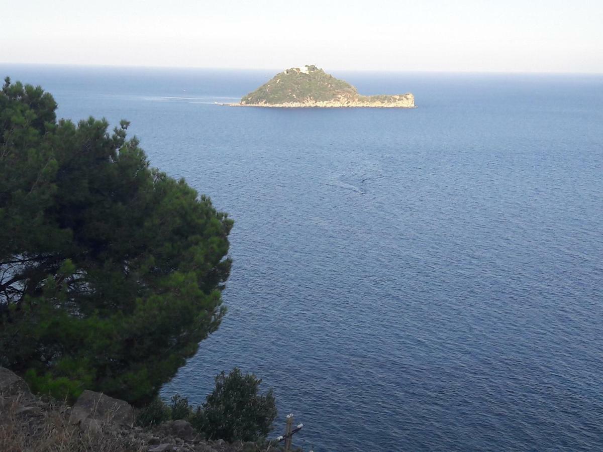 Appartamento Vista Mare Albenga Luaran gambar